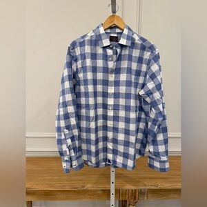 UNTUCKit Blue and White Casual Button Down Shirt